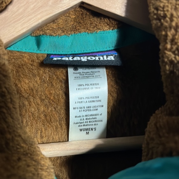 Patagonia Fleece 1/4 Button Pullover Sweater Top, Brown with Teal Accents - Picture 3 of 5